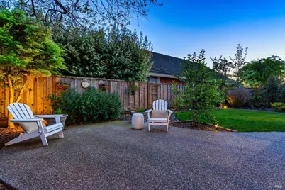 413 Redrock Way, Petaluma, CA 94954 - Photo 34