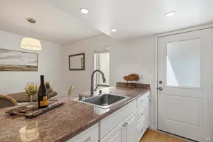 245 Roundtree Way, San Rafael, CA 94903 - Photo 10