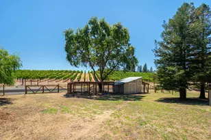 961 Chiquita Rd, Healdsburg, CA 95448 - Photo 32