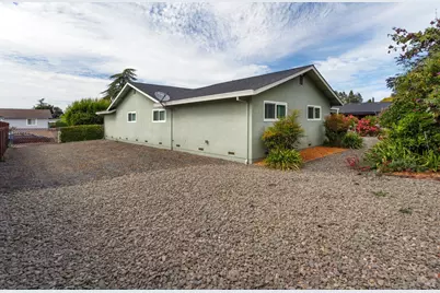 6064 Dolores Drive, Rohnert Park, CA 94928 - Photo 22