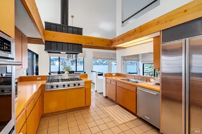598 Cove Way, Benicia, CA 94510 - Photo 34