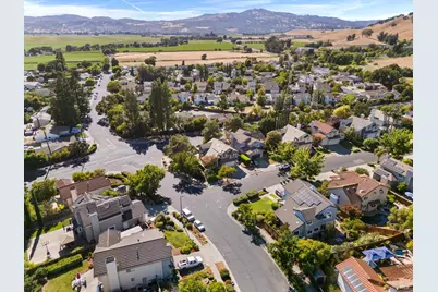 1903 Orchard View Drive, Fairfield, CA 94534 - Photo 8