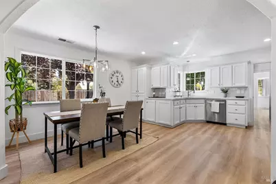 126 W Robles Avenue, Santa Rosa, CA 95407 - Photo 22