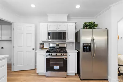 126 W Robles Avenue, Santa Rosa, CA 95407 - Photo 38
