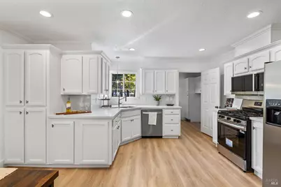 126 W Robles Avenue, Santa Rosa, CA 95407 - Photo 28