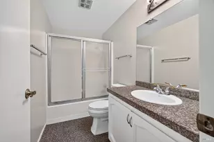 402 Meadowgreen Dr, Santa Rosa, CA 95409 - Photo 18