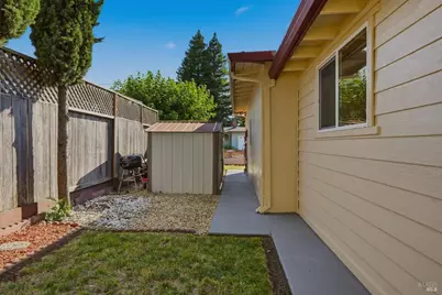 514 Corlano Avenue, Santa Rosa, CA 95404 - Photo 28