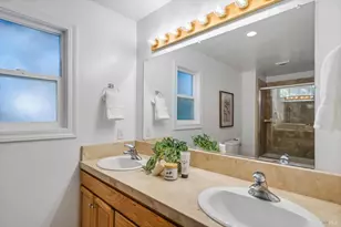 38 Mission Dr, Petaluma, CA 94952 - Photo 24