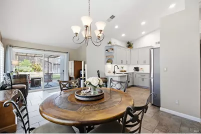4759 Canyon Hills Drive, Fairfield, CA 94534 - Photo 10