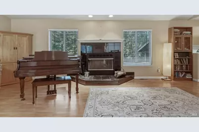 15800 Rainbow Drive, Cobb, CA 95426 - Photo 10