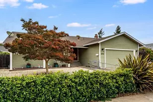 2076 Harrison St, Petaluma, CA 94954 - Photo 2