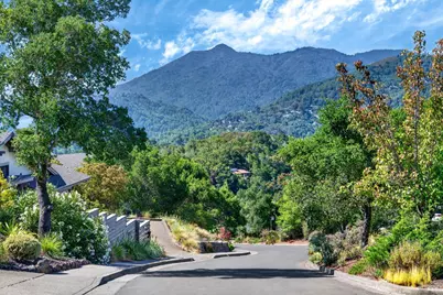 39 Tomahawk Drive, San Anselmo, CA 94960 - Photo 2