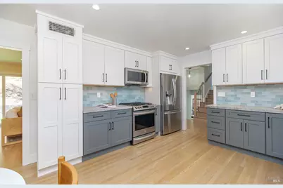 87 Twelveoak Hill Drive, San Rafael, CA 94903 - Photo 6