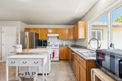7293 Circle Drive, Rohnert Park, CA 94928 - Photo 10