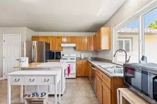 7293 Circle Dr, Rohnert Park, CA 94928 - Photo 10