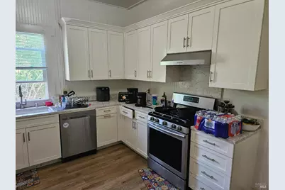 811 Davis Street, Santa Rosa, CA 95401 - Photo 6