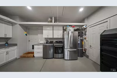 185 Midvale Drive, Vacaville, CA 95687 - Photo 58