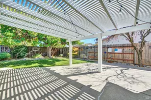 185 Midvale Dr, Vacaville, CA 95687 - Photo 58