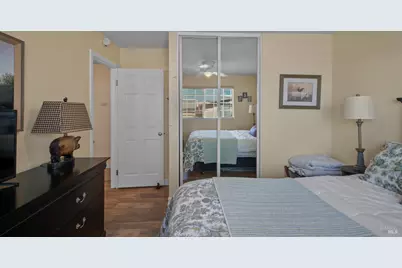 185 Midvale Drive, Vacaville, CA 95687 - Photo 32