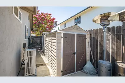 185 Midvale Drive, Vacaville, CA 95687 - Photo 52