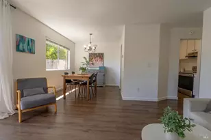 107 Acorn Dr, Petaluma, CA 94952 - Photo 8