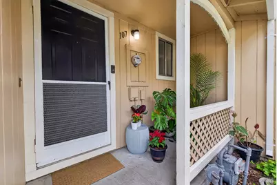 107 Acorn Drive, Petaluma, CA 94952 - Photo 2