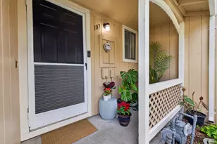107 Acorn Dr, Petaluma, CA 94952 - Photo 2