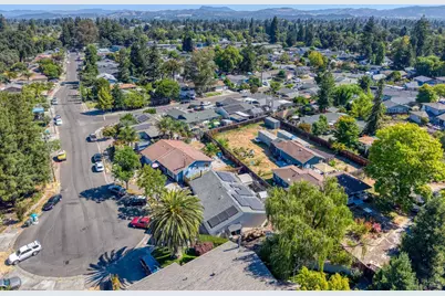 1430 McMinn Avenue, Santa Rosa, CA 95407 - Photo 32