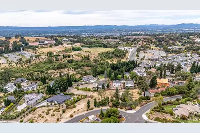 3600 Crown Hill Drive, Santa Rosa, CA 95404 - Photo 6