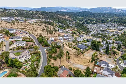 3600 Crown Hill Drive, Santa Rosa, CA 95404 - Photo 10