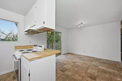 18483 Park Point Court, Hidden Valley Lake, CA 95467 - Photo 10