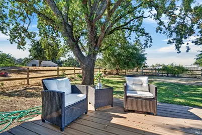 1623 Abramson Road, Santa Rosa, CA 95401 - Photo 32