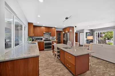 189 Oak Shadow Drive, Santa Rosa, CA 95409 - Photo 6