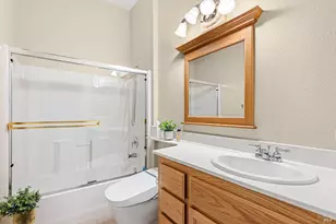 455 Marvin Gardens Dr, Vacaville, CA 95687 - Photo 20
