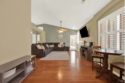 888 Sapphire Circle, Vacaville, CA 95687 - Photo 10