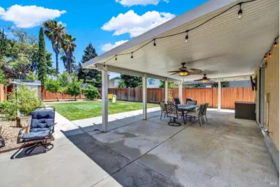 888 Sapphire Circle, Vacaville, CA 95687 - Photo 4