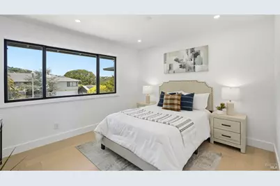 51 McNear Drive, San Rafael, CA 94901 - Photo 16