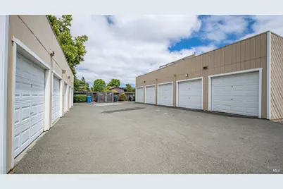 8276 Lancaster Drive, Cotati, CA 94931 - Photo 18