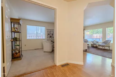 7036 Edinburgh Court, Windsor, CA 95492 - Photo 10