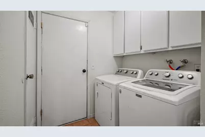 178 Arroyo Court, Vacaville, CA 95687 - Photo 22