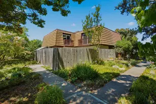 718 Marsh Dr, Napa, CA 94558 - Photo 2