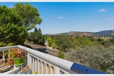 253 Circle Oaks Drive, Napa, CA 94558 - Photo 4