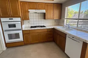 138 Del Oro Lagoon, Novato, CA 94949 - Photo 8