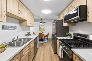 957 W 8th St, Santa Rosa, CA 95401 - Photo 10