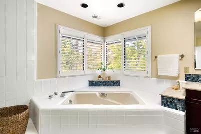 8 Racquet Court, Novato, CA 94947 - Photo 22