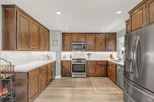2116 Monterey Dr, Fairfield, CA 94534 - Photo 14