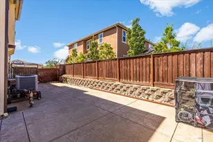 306 Shining Horse Way, Vacaville, CA 95688 - Photo 8