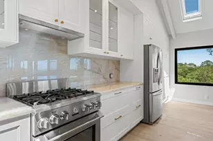 311 Grandview Ave, Novato, CA 94945 - Photo 8