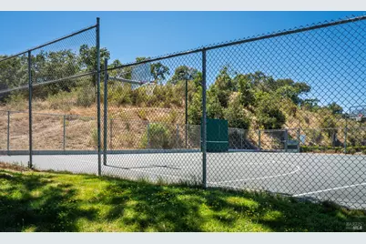 1142 Redwood Boulevard, Novato, CA 94947 - Photo 48