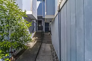 331 E T St, Benicia, CA 94510 - Photo 4